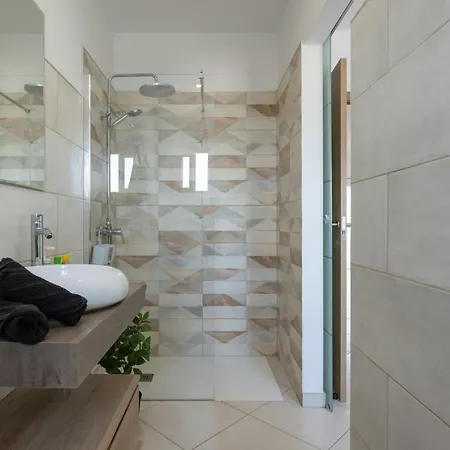7 Moons B Peace And Pool Holiday home *